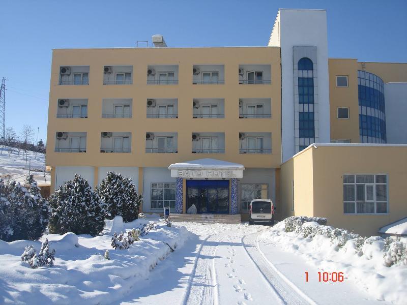 Bato Thermal Hotel بطمان المظهر الخارجي الصورة